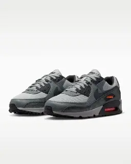 👟 Nike